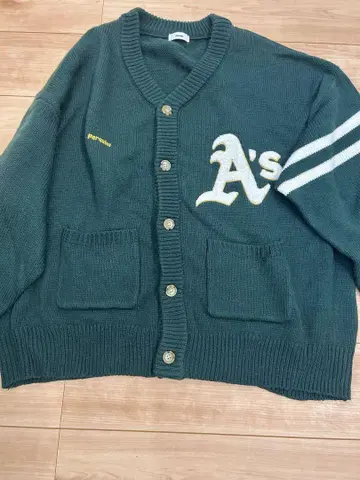 페르슈 x MLB 콜라보 가디건