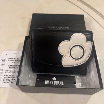 MARY QUANT 마리콴트 3단 폴더형 지갑 블랙