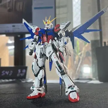 [ 조립 완료 ] RG 1/144 빌드 스트라이크 건담 풀 패키지