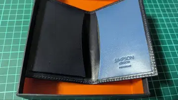 SIMPSON 시슨 런던 잉글랜드 영국 LONDON