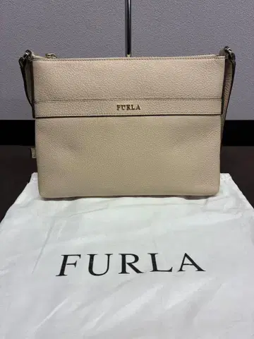 [ 미사용 새상품 감정 완료 ] FURLA 베이지 가죽 숄더백
