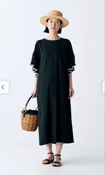 블랙 롱 티셔츠 원피스 반팔 프릴 소매