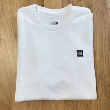 THE NORTH FACE 티셔츠 M 사이즈