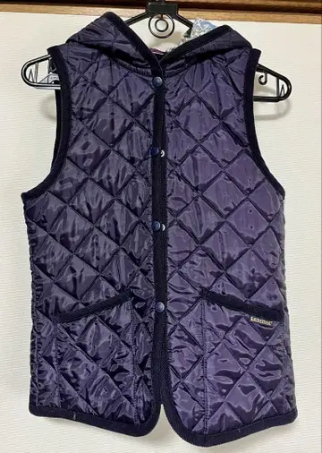 LAVENHAM 네이비 퀼팅 베스트 후드 부착