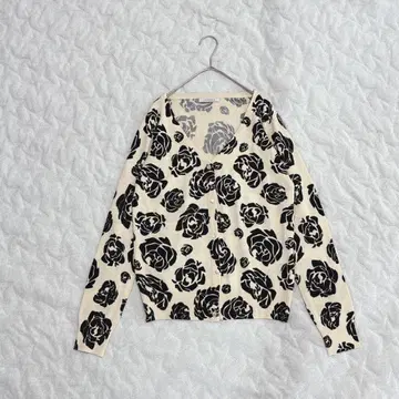 [LIP SERVICE] 장미 패턴 니트 가디건 (S 상당) / 올 패턴