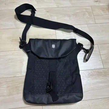 Victorinox 블랙 숄더백 거의 미사용품