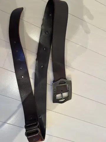 D&G 브라운 가죽 벨트