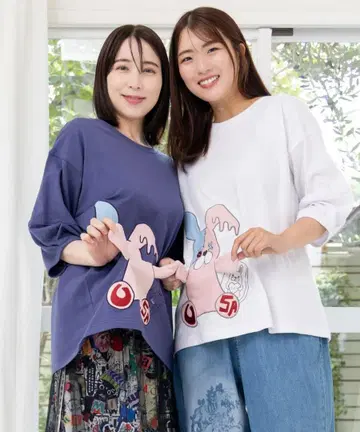 스칼라152764 포근하게 안아주는 토끼 인형 아플리케 T셔츠 퍼플