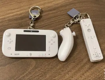 닌텐도 뮤지엄 한정판 키링 Wii와 Wii U 세트