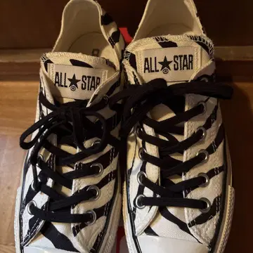 CONVERSE ALL STAR 제브라 패턴 스니커즈