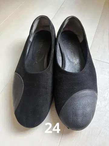 요건 레일 플랫슈즈 블랙 스웨이드 가죽 24cm