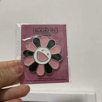 [새상품급 새상품] BLACKPINK 무라카미 다카시 블루핑 핀 배지