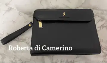 미사용 새상품 Roberta di Camerino 블랙 가죽 세컨드 백