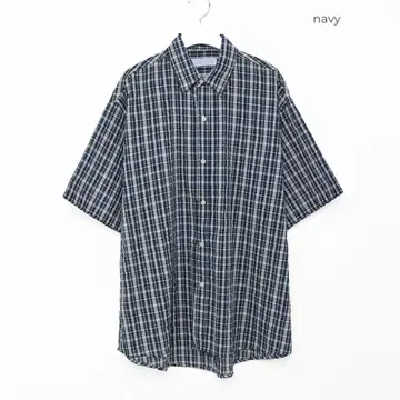 체크 무늬 반팔 셔츠