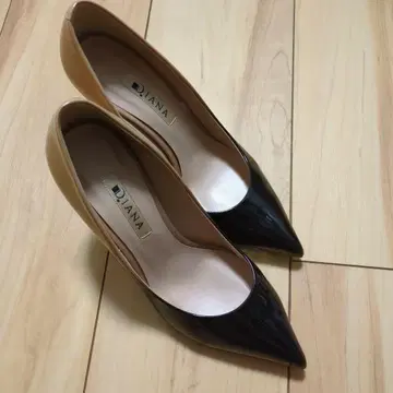 Diana 블랙 베이지 스틸레토 하이힐