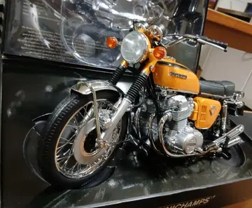 MINICHAMPS Honda CB 750 오렌지
