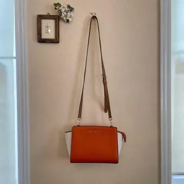 [ 초특가 ] MICHAEL KORS 마이클코어스 숄더백 오렌지 소
