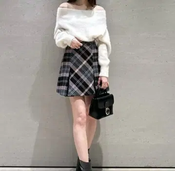 SNIDEL 로빙 체크 미니 스커트