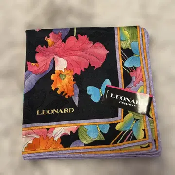 LEONARD 꽃과 나비 프린트 손수건