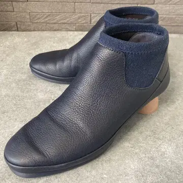 [ 캠퍼 ] Alright 사이드 고어 숏부츠 23cm 와이드 힐 네이비