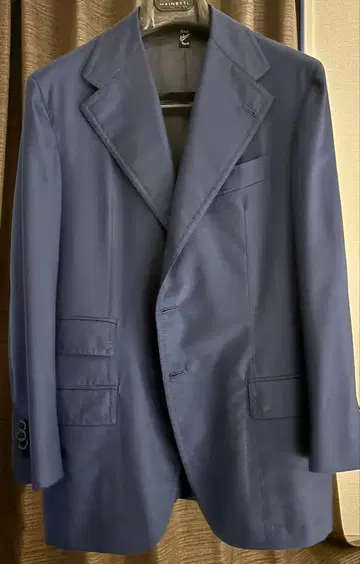 Sartoria amato 네이비 자켓