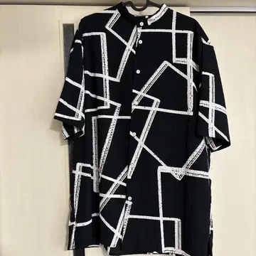 ZARA 반팔 셔츠 블랙 화이트 패턴 2회 착용 EUR M
