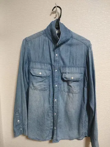 데님 블루 긴팔 셔츠 버튼 포함