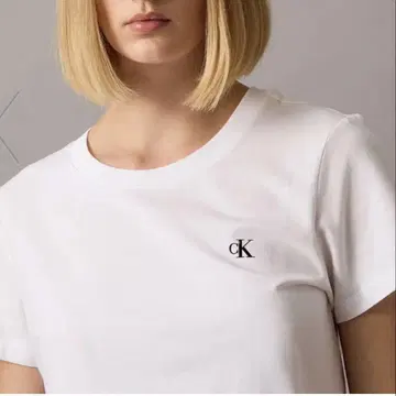 Calvin Klein 티셔츠