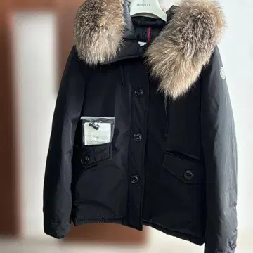 MONCLER 블랙 다운 자켓