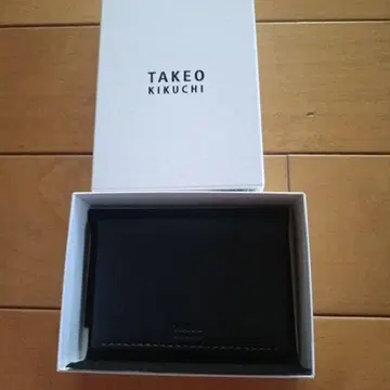 미사용 새상품 택 포함 TAKEO KIKUCHI 네이비 패스 케이스