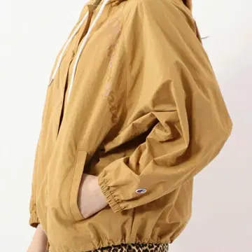 챔피온 champion 루즈핏 돌먼 나일론 자켓