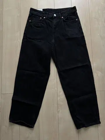 H&M 루즈 데님 팬츠 블랙 와이드 데님 사이즈 30/30