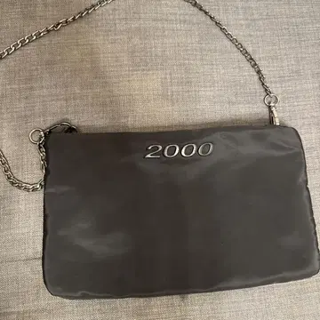 블랙백 2000 자수 체인 스트랩
