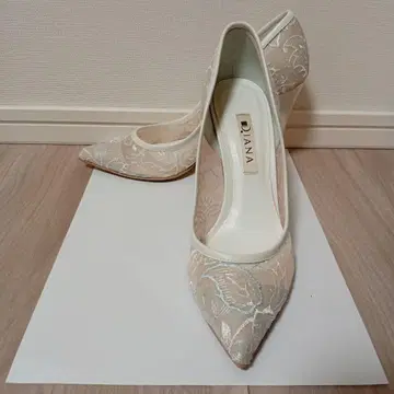 다이애나 화이트 레이스 하이힐 23cm