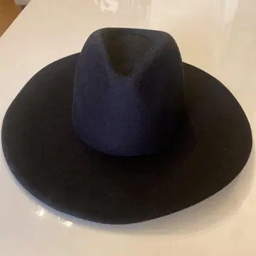 블랙 펠트 햇