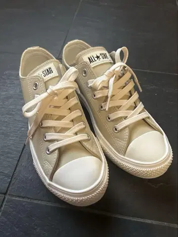 미사용 새상품 CONVERSE 올스타 발수 타입 24.5cm