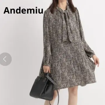 안데뮤 긴팔 보타이 플리츠 미니 원피스