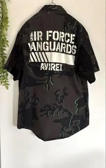 AVIREX 아비렉스 카모플라쥬 반팔 셔츠 M 사이즈