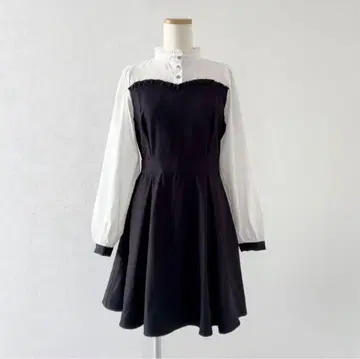 유메텐보 프릴 스탠드 카라 뷔스티에 원피스 화이트 x 블랙