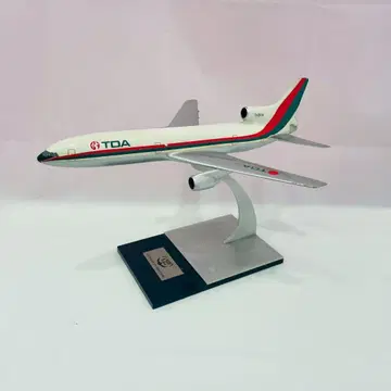 TDA 항공기 모델 약 30cm