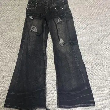 데미지 가공 블랙 부츠컷 데님 y2k 그런지