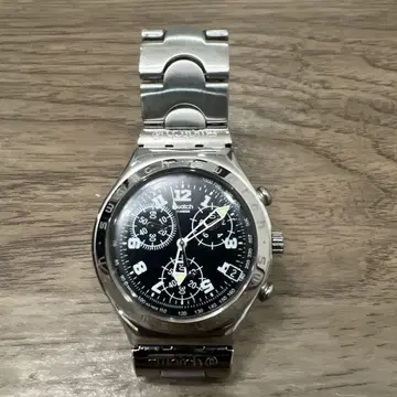 Swatch 블랙 크로노그래프 손목시계