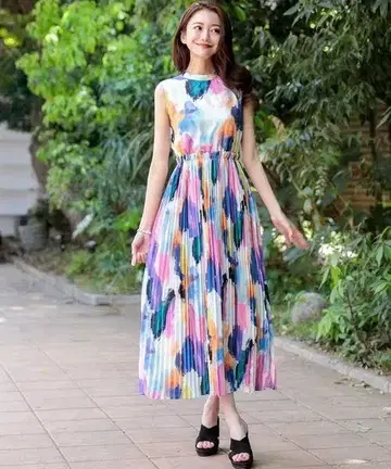 [ 완판템/새상품급 ] 에밀리아 위즈 수채화 패턴 플리츠 원피스 S 블루