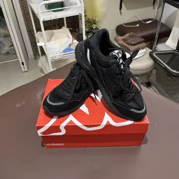 카파 블랙 스니커즈