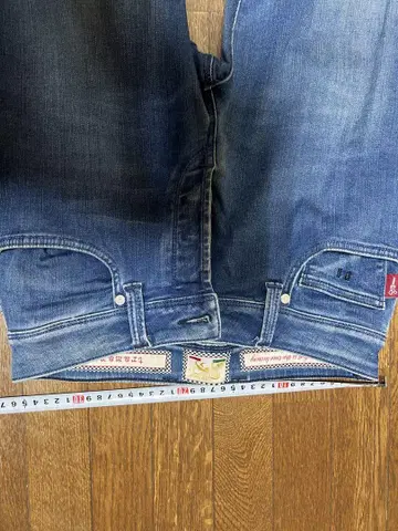 트라마로사 슬림핏 데님