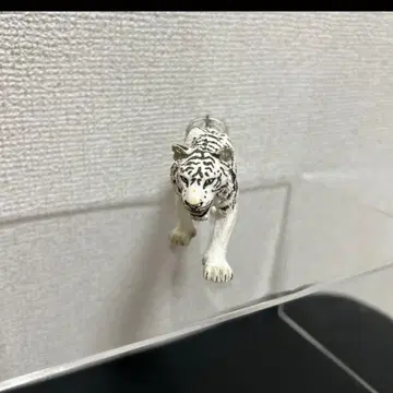 화이트 타이거 피규어