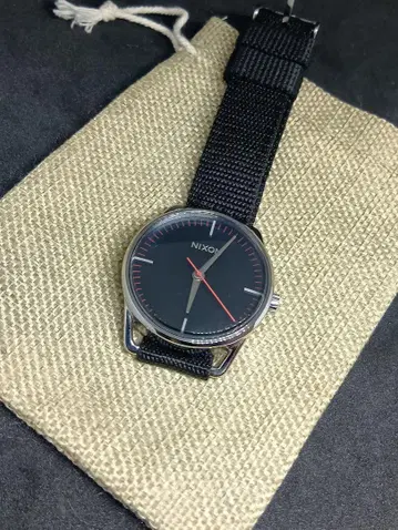 [ 손목시계 ] NIXON 미러 면 커스텀