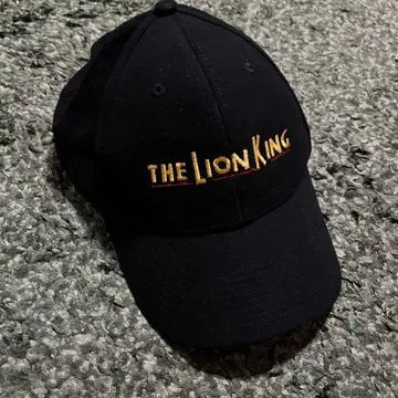 THE LION KING 캡 V.I.P. 자수