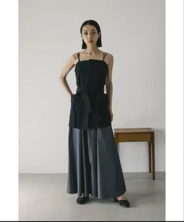 STYLEMIXER 타프타 볼륨 플레어 스커트