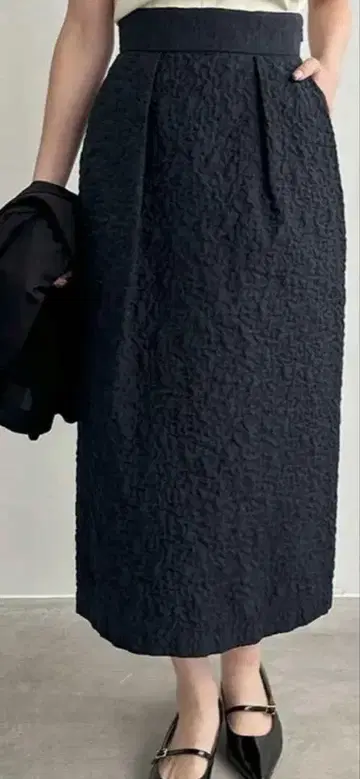 택 포함 새상품 루니 자카드 배럴 스커트 40 네이비